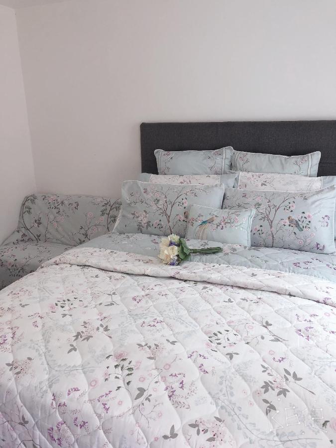 Flat 1 - Entire Modern Studio With En-Suite And Free Parking Close To Qmc, City Centre & Notts Uni Nottingham Exterior foto